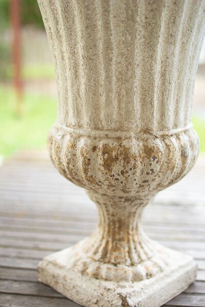 fiberglass/resin urn