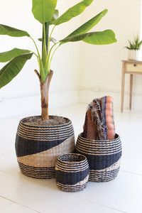 Set of 3 Round Black and Natural Seagrass Baskets